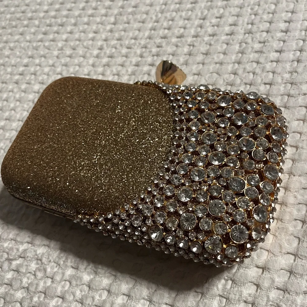 Like NEW Verano Hill Majestic Diamond Clutch ✨👛 - Picture 5 of 11